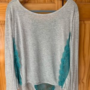 Long sleeve top TAGS ON